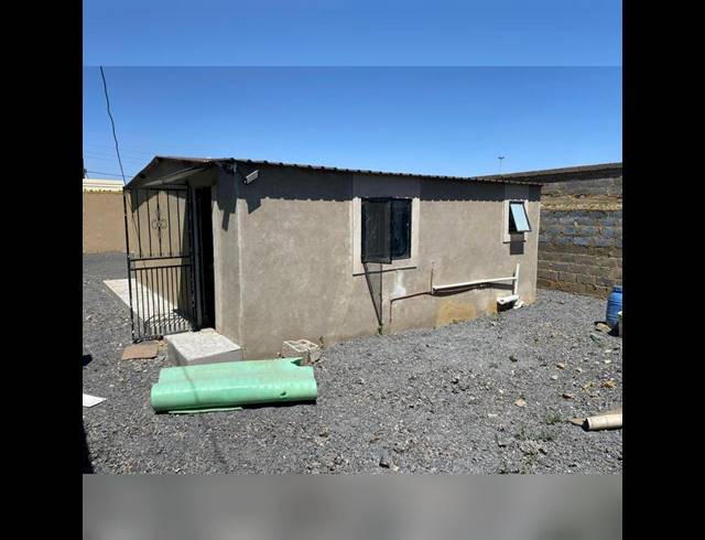 1 BEDROOM HOUSE FOR SALE IN BOTLENG EXT 4